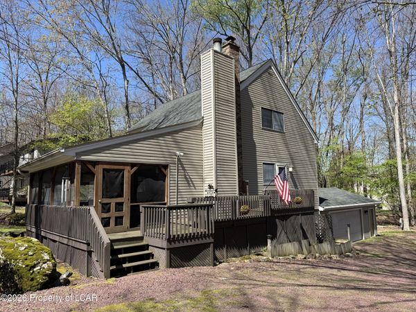 234 Four Seasons Drive, Drums, PA 18222