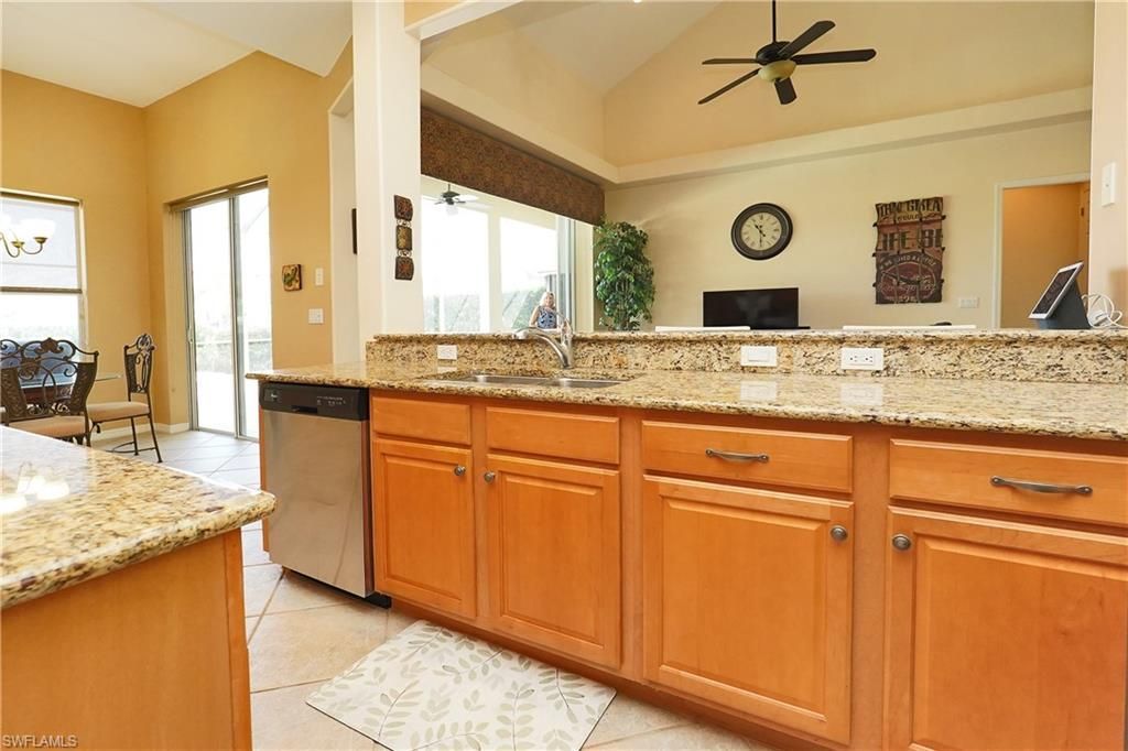 9116 Links Dr , Fort Myers, FL 33913 Photo