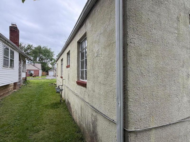 56 Broadlawn Avenue , Columbus, OH 43228 Photo 32