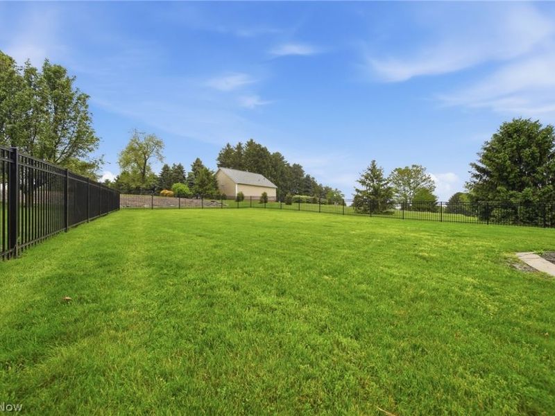 2291 Salem Street NW, Uniontown, OH 44685 Photo 41