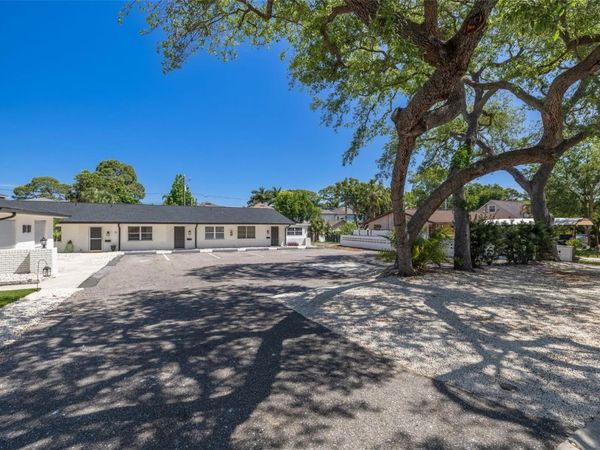 535 32ND AVENUE N, Unit 5, ST PETERSBURG, FL 33704