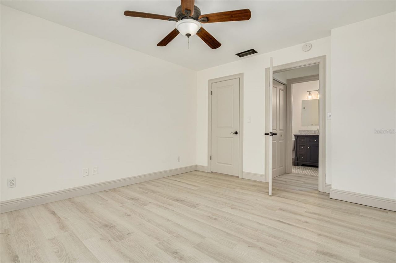 535 32nd Avenue N, Unit 5, Saint Petersburg, FL 33704 Photo