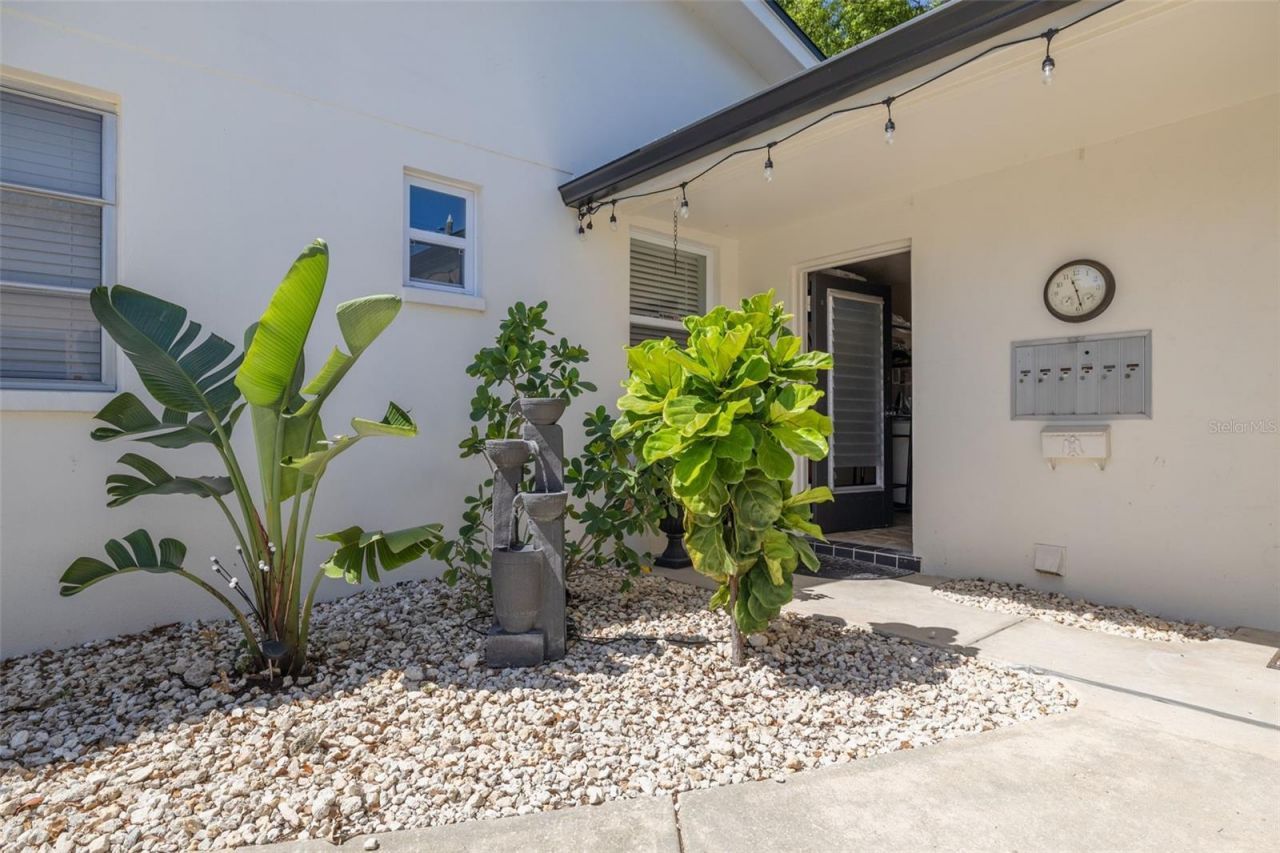 535 32nd Avenue N, Unit 5, Saint Petersburg, FL 33704 Photo