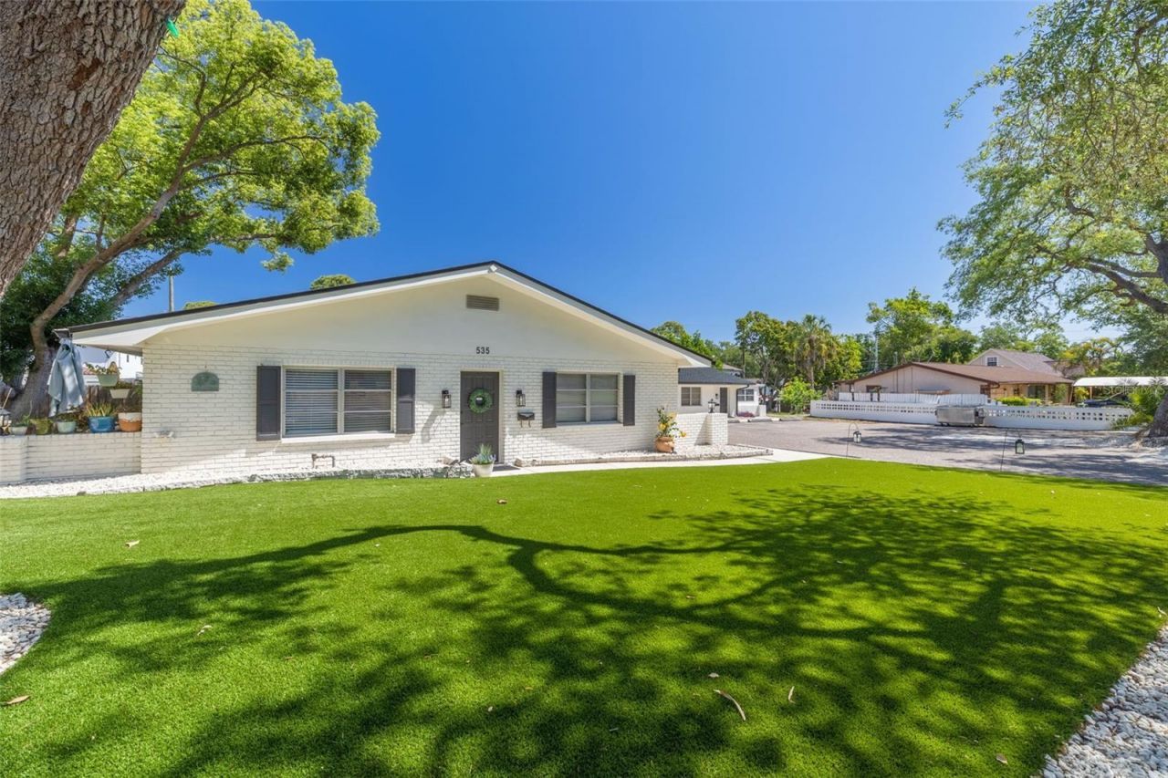 535 32nd Avenue N, Unit 5, Saint Petersburg, FL 33704 Photo