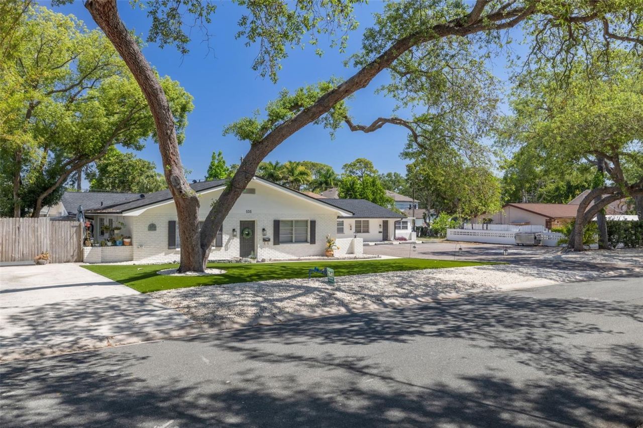 535 32nd Avenue N, Unit 5, Saint Petersburg, FL 33704 Photo