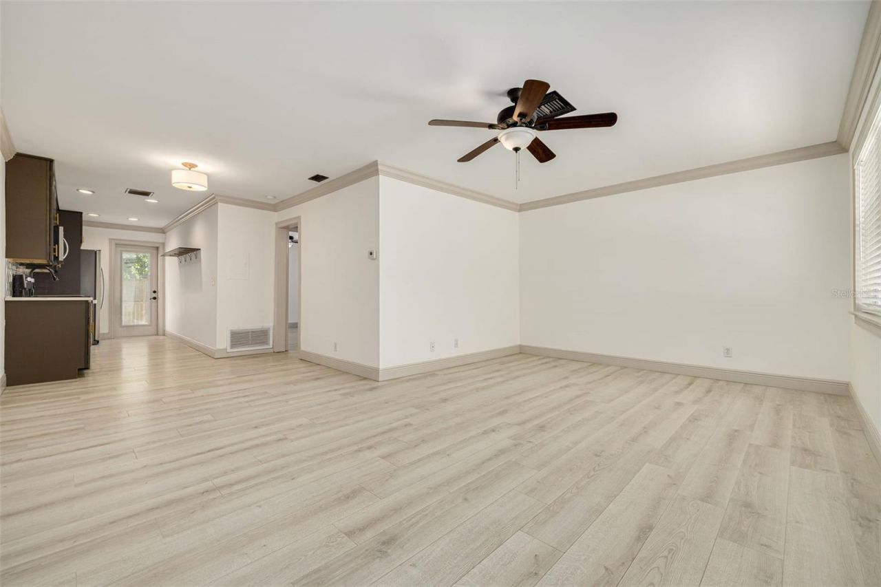 535 32nd Avenue N, Unit 5, Saint Petersburg, FL 33704 Photo