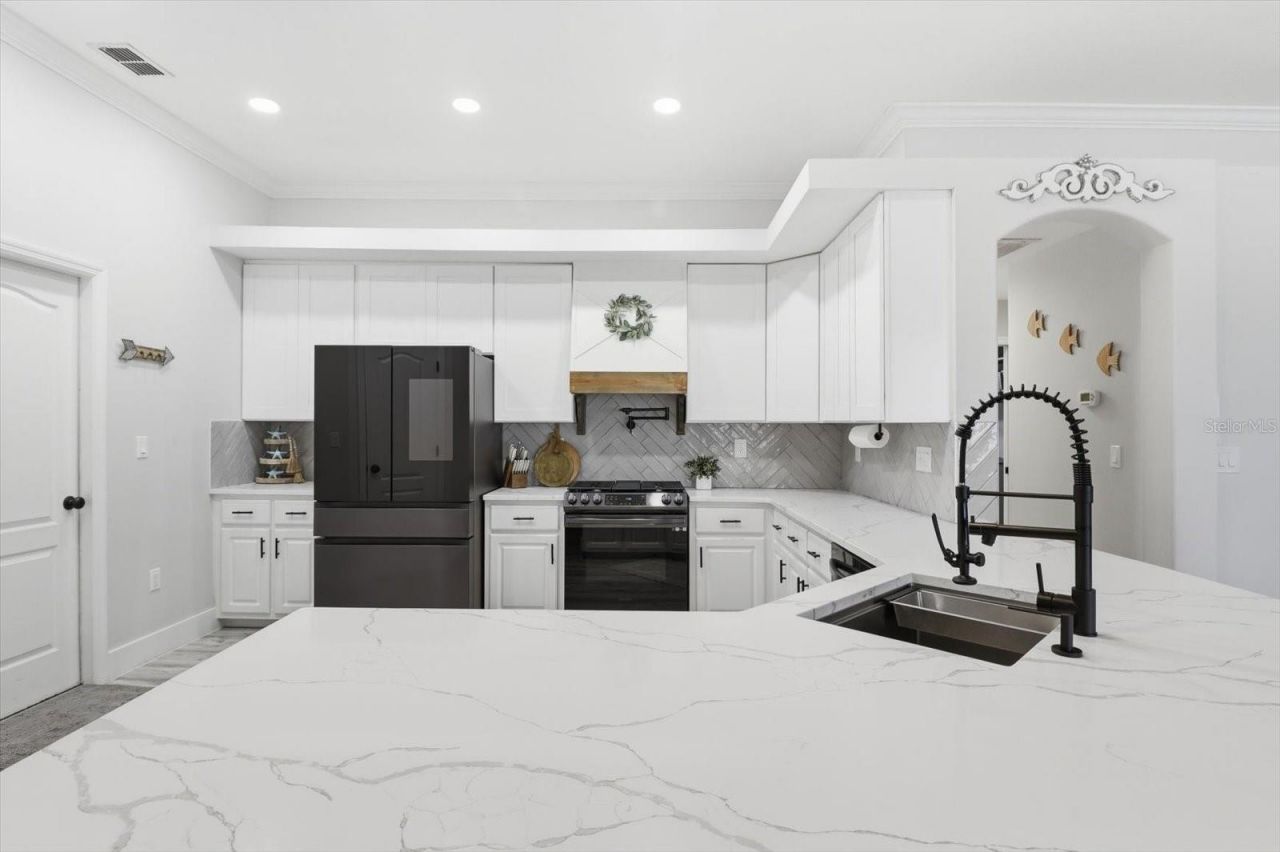 11870 W Waterway Drive, Homosassa, FL 34448 Photo