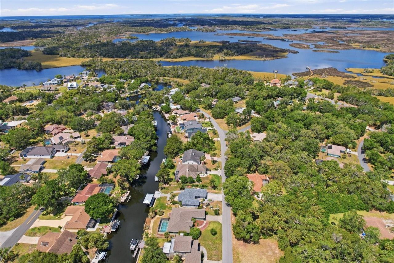 11870 W Waterway Drive, Homosassa, FL 34448 Photo