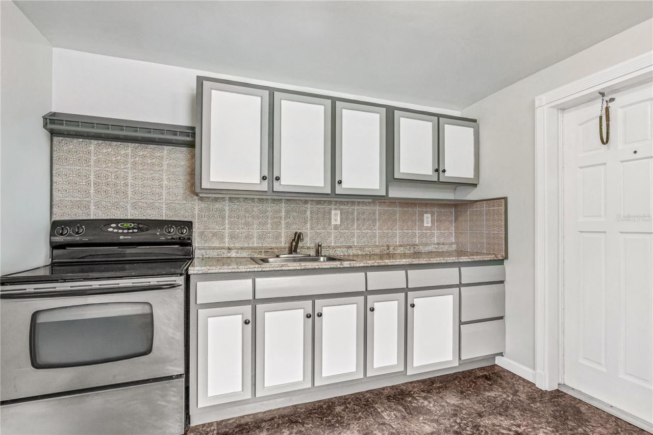 916 Flagler Avenue, Edgewater, FL 32132 Photo