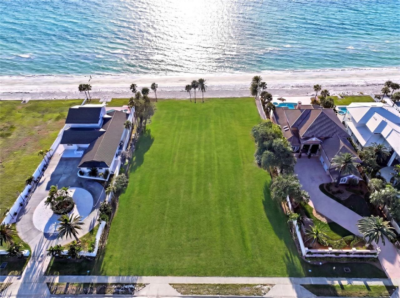 1440 Gulf Boulevard , Belleair Beach, FL 33786 Photo