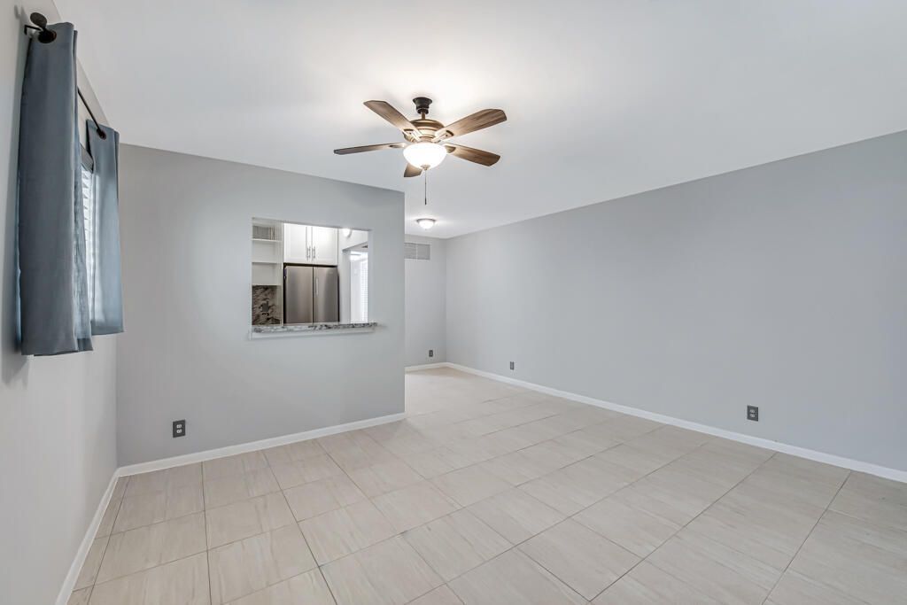 2004 Lake Osborne Drive, Unit 4, Lake Worth Beach, FL 33461 Photo