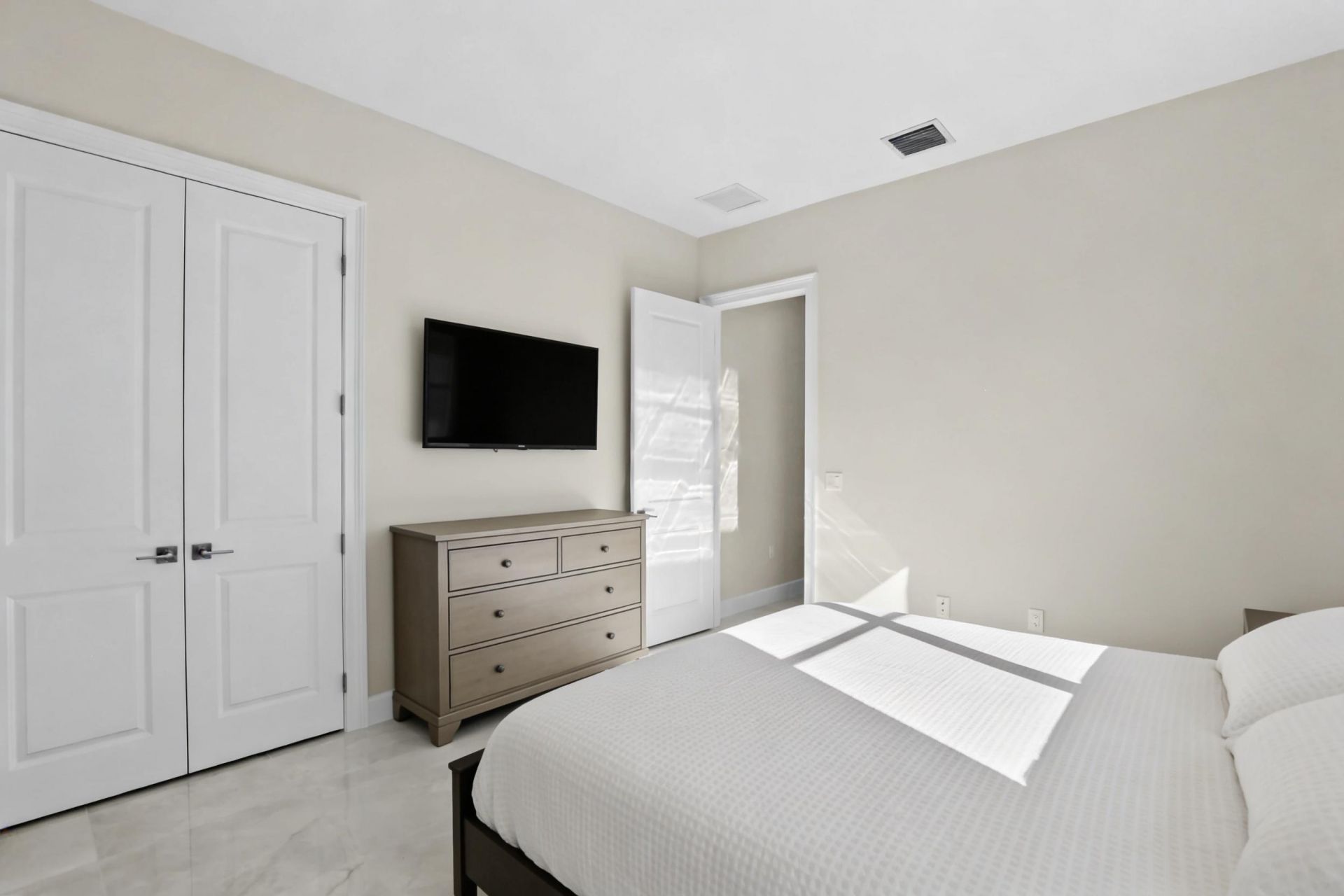 14823 Wildwood Circle, Westlake, FL 33470 Photo