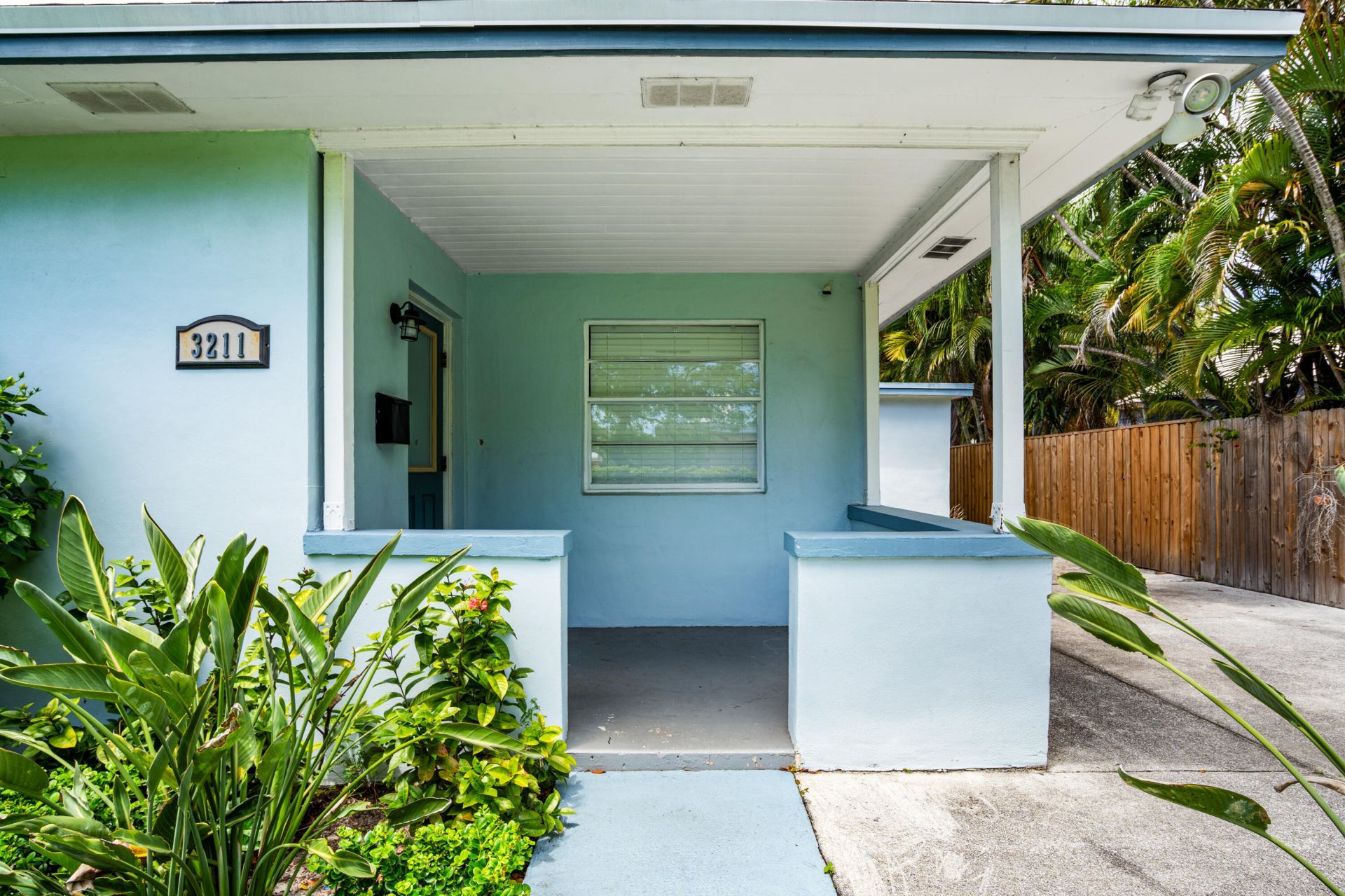 3211 Poinsettia Avenue, West Palm Beach, FL 33407 Photo