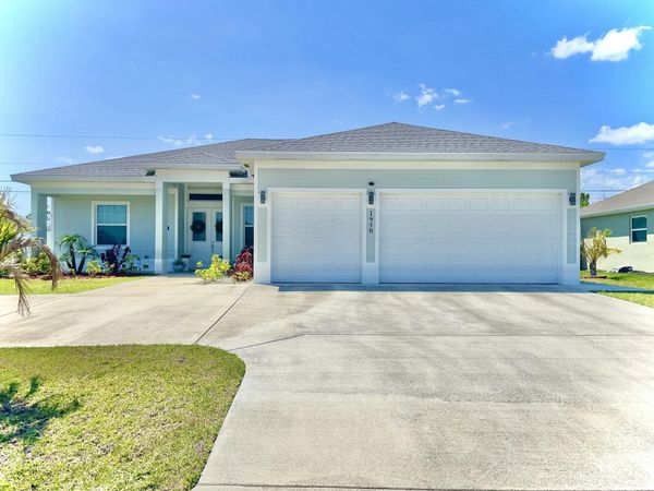1950 SW Glendale Street, Port St. Lucie, FL 34987