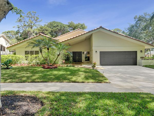 2401 NW 39th Street, Boca Raton, FL 33431