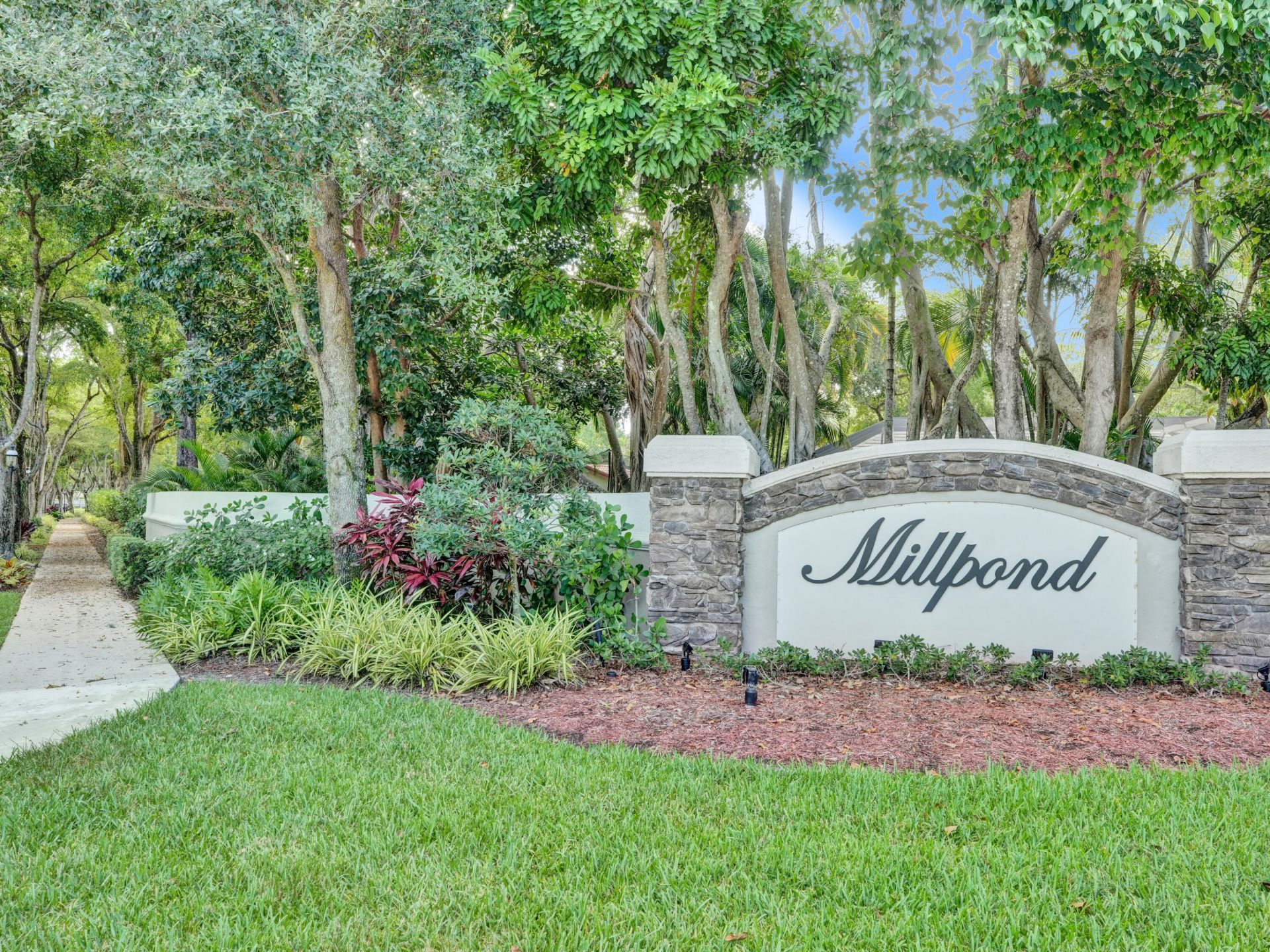 2401 NW 39th Street, Boca Raton, FL 33431 Photo