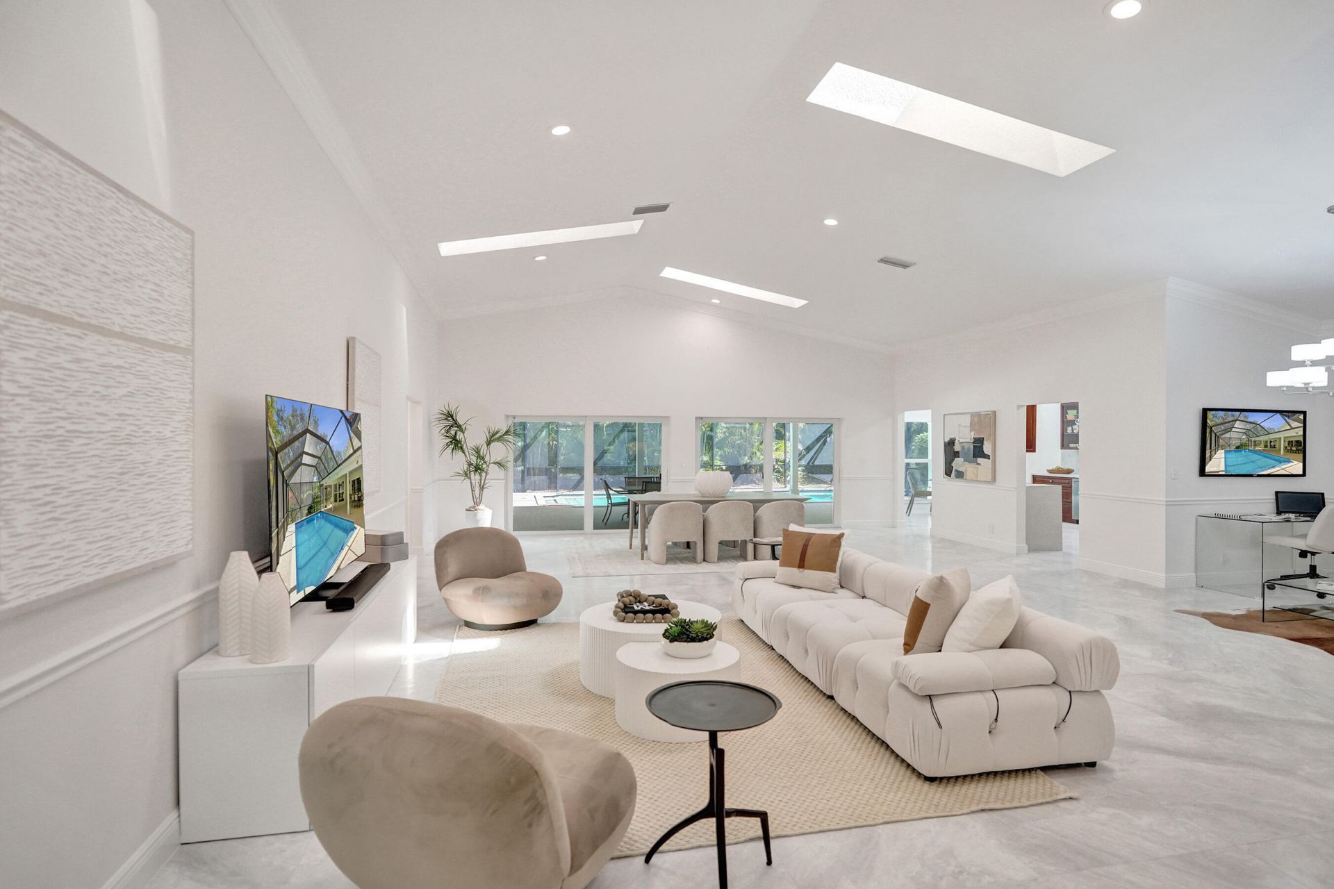 2401 NW 39th Street, Boca Raton, FL 33431 Photo
