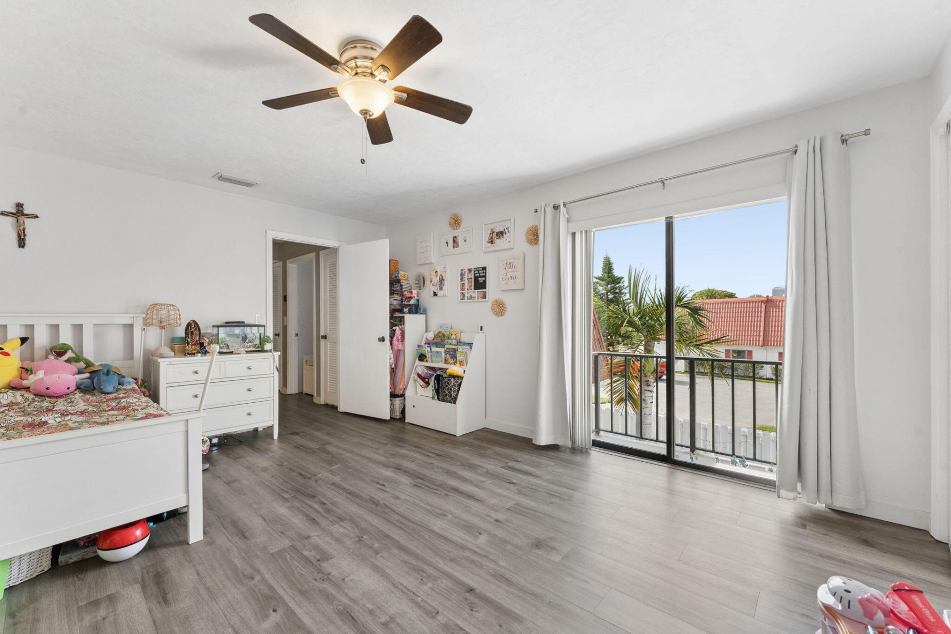 1425 Oxford Lane, Boynton Beach, FL 33426 Photo