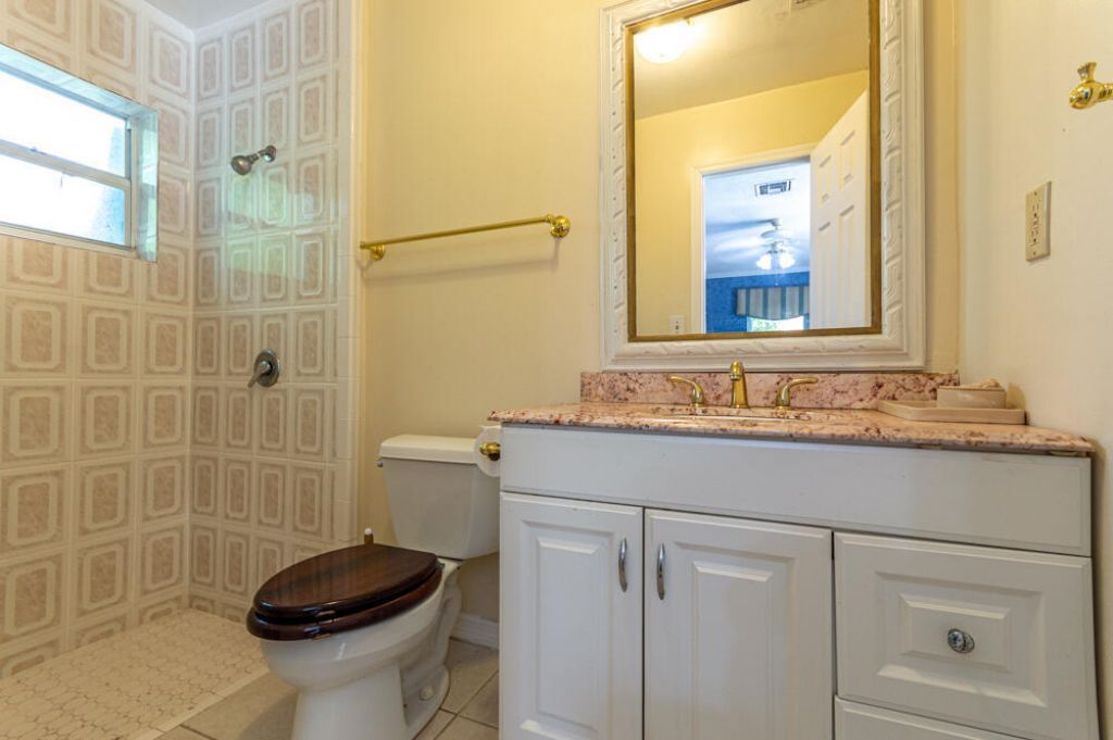 1045 Cameo Circle, West Palm Beach, FL 33417 Photo