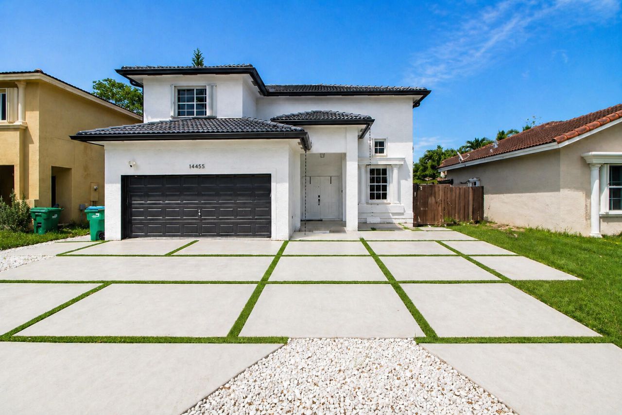 14455 SW 158th Path, Miami, FL 33196 Photo