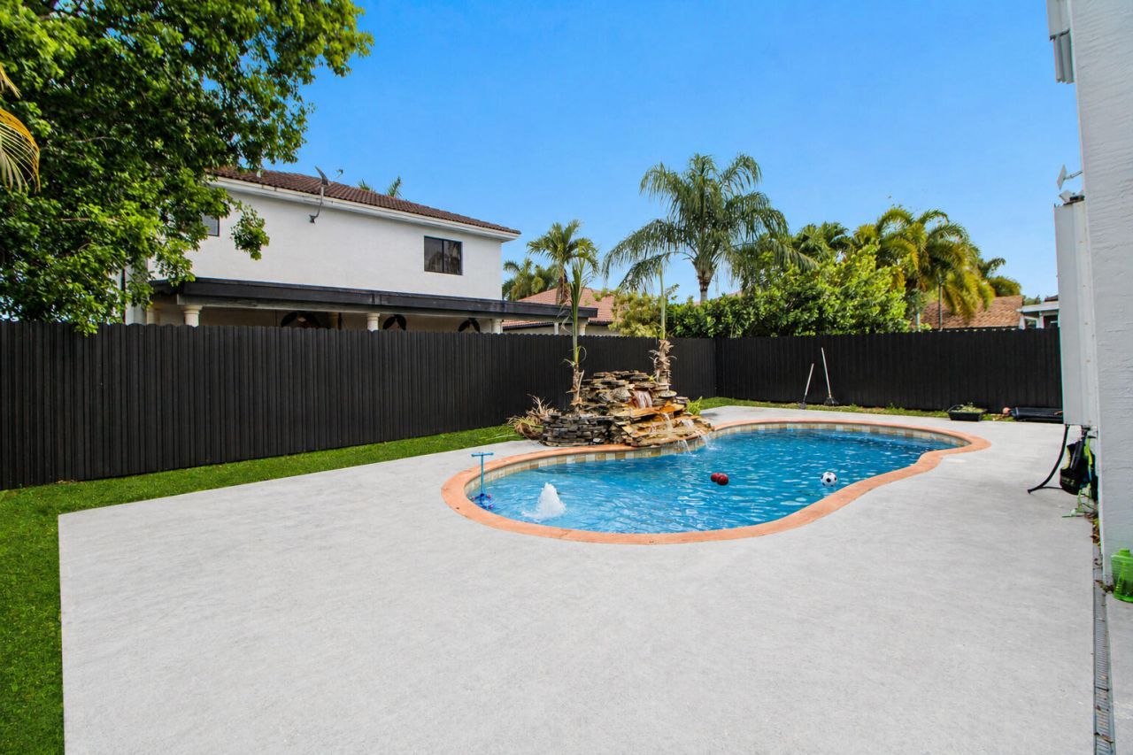 14455 SW 158th Path, Miami, FL 33196 Photo