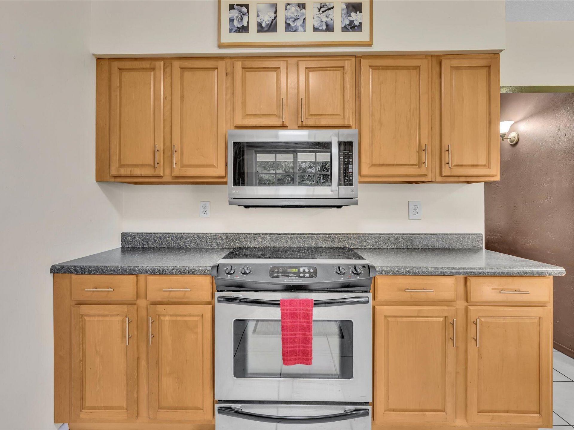 9603 NW 73rd Street, Tamarac, FL 33321 Photo