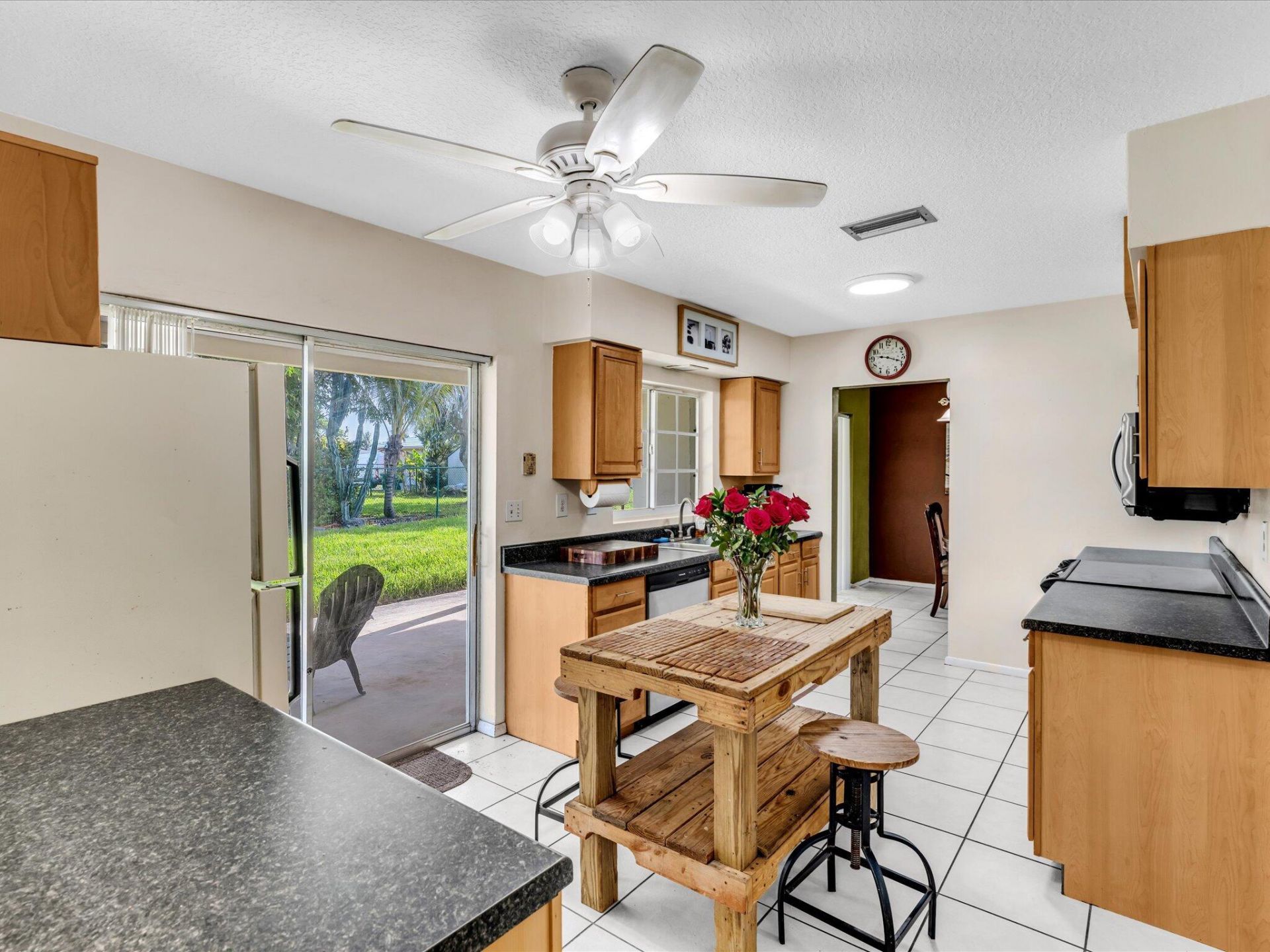 9603 NW 73rd Street, Tamarac, FL 33321 Photo