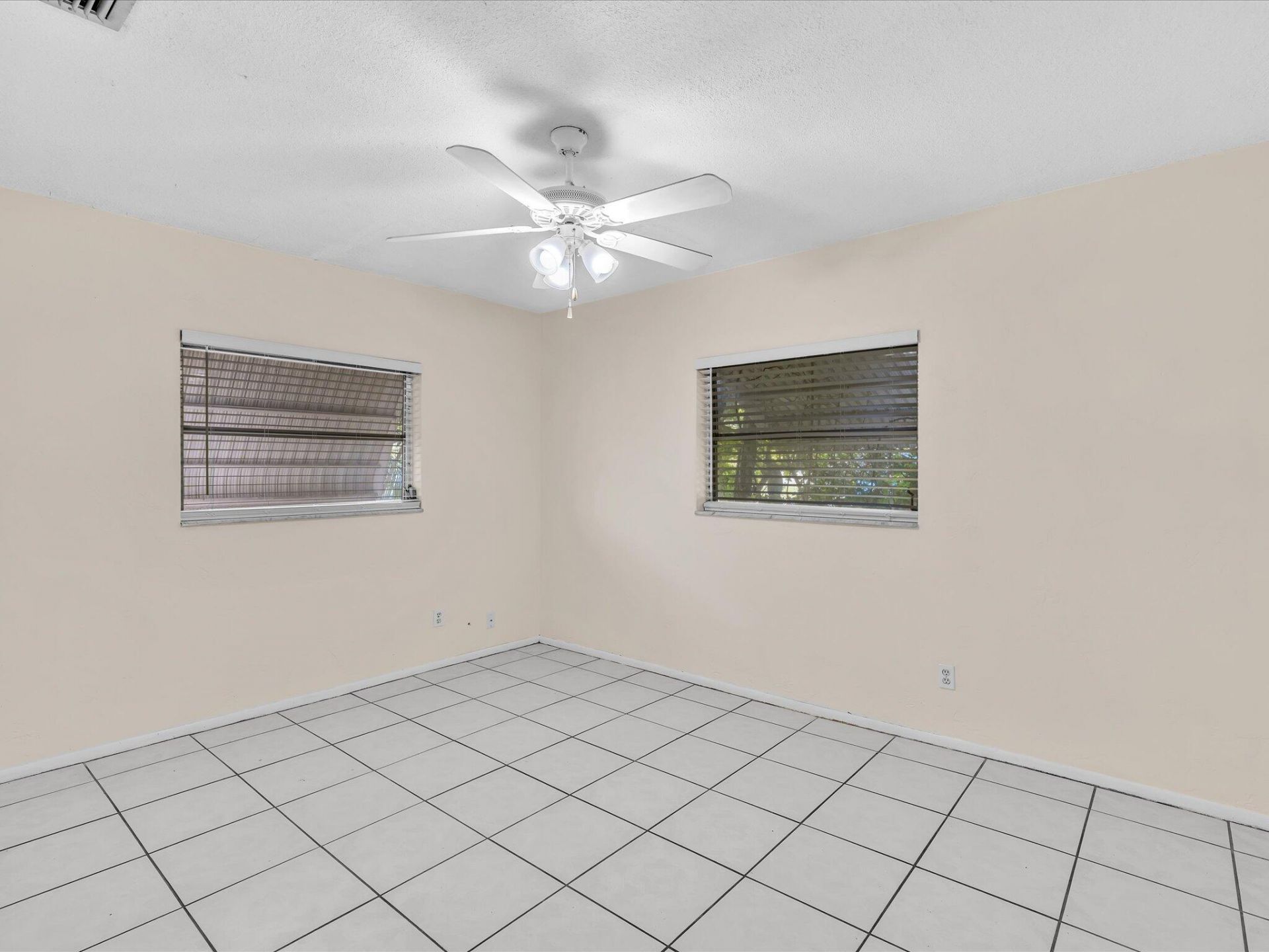 9603 NW 73rd Street, Tamarac, FL 33321 Photo