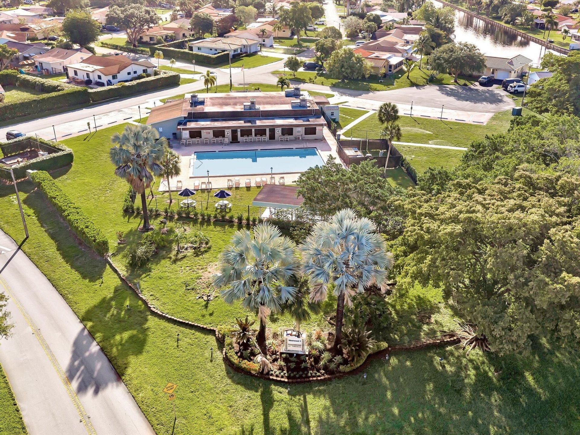 9603 NW 73rd Street, Tamarac, FL 33321 Photo
