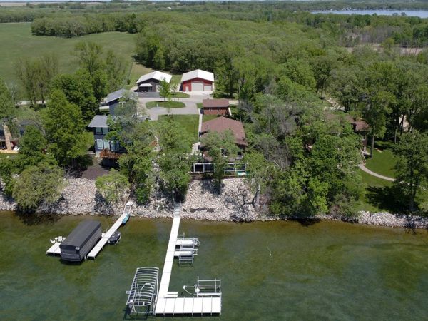 51216 Pelican Point Drive, Detroit Lakes, MN 56501