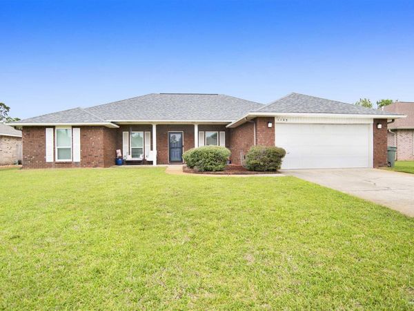 1125 Freeboard Blvd, Pensacola, FL 32507