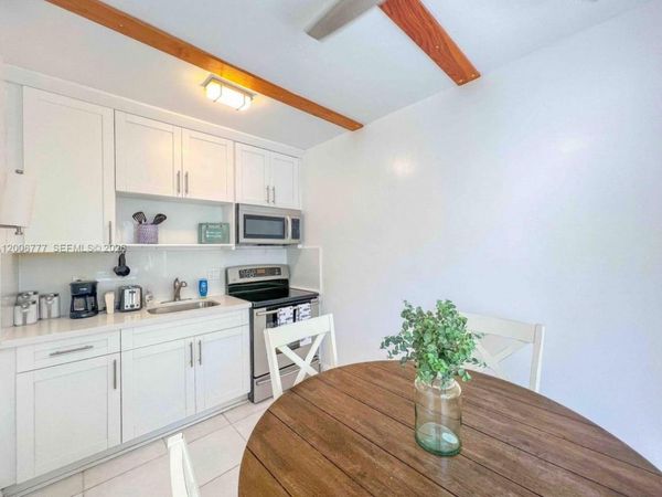 326 Wilson St , Unit 205, Hollywood, FL 33019