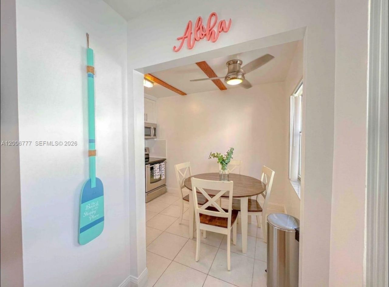 326 Wilson St , Unit 205, Hollywood, FL 33019 Photo