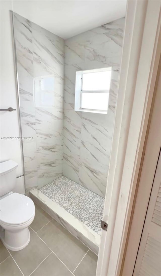 326 Wilson St , Unit 205, Hollywood, FL 33019 Photo