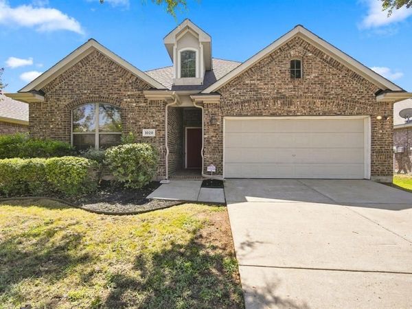 1020 Lake Hollow Drive, Little Elm, TX 75068