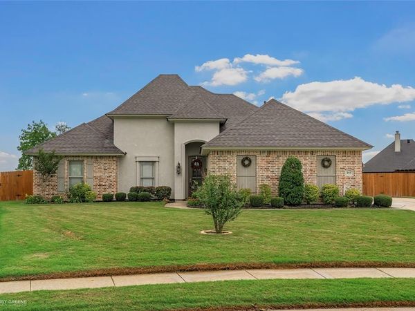 255 Arrowhead Drive, Bossier City, LA 71111