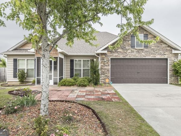 103 Savannah Ln, Bonaire, GA 31005