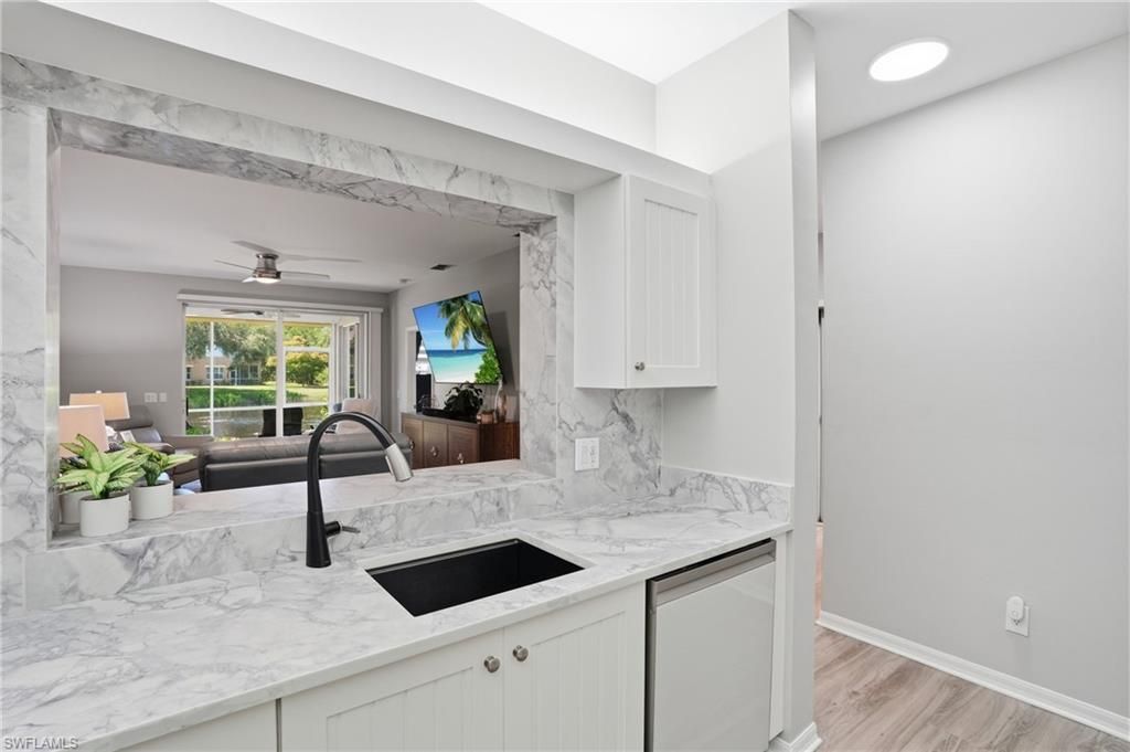 14570 Daffodil Dr, Unit 803, Fort Myers, FL 33919 Photo