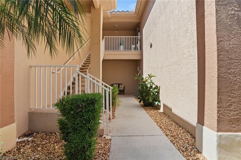 14570 Daffodil Dr, Unit 803, Fort Myers, FL 33919 Photo