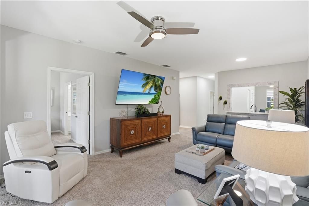 14570 Daffodil Dr, Unit 803, Fort Myers, FL 33919 Photo