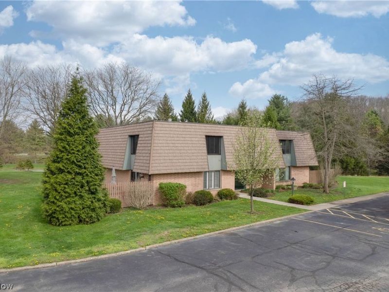 469 W Streetsboro Street, Unit C, Hudson, OH 44236 Photo 2