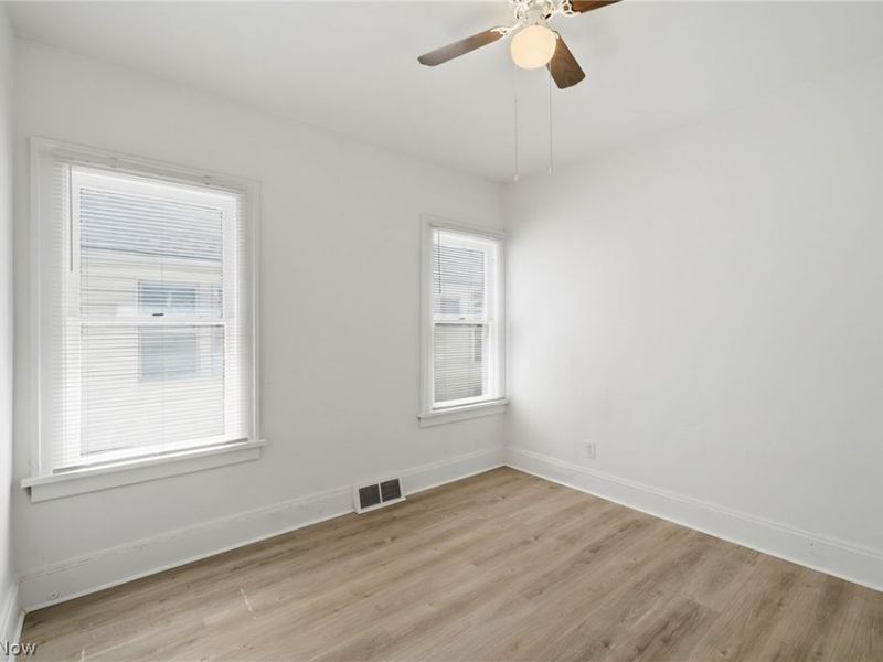 829 Helmsdale Road, Cleveland Heights, OH 44112 Photo 20