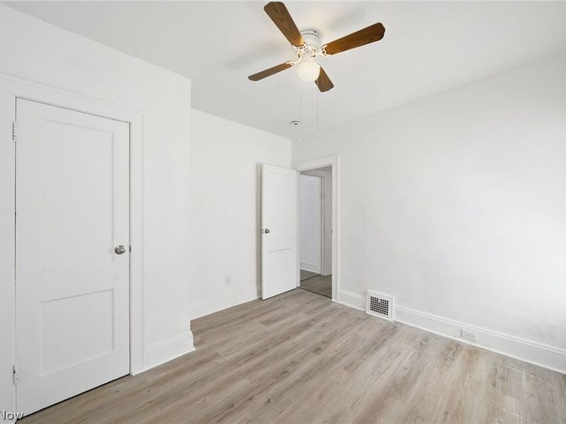 829 Helmsdale Road, Cleveland Heights, OH 44112 Photo 21