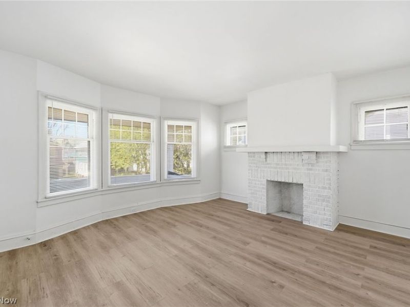 829 Helmsdale Road, Cleveland Heights, OH 44112 Photo 8