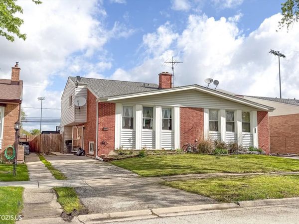 9268 Barberry Lane , Des Plaines, IL 60016