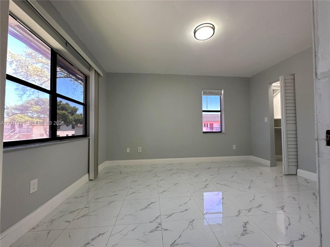 871 NE 207th Ter, Unit 4-202, Miami, FL 33179 Photo
