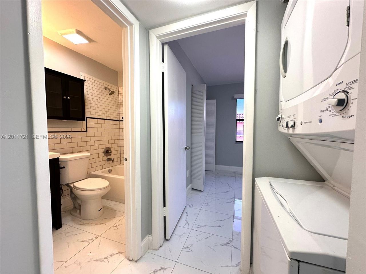 871 NE 207th Ter, Unit 4-202, Miami, FL 33179 Photo