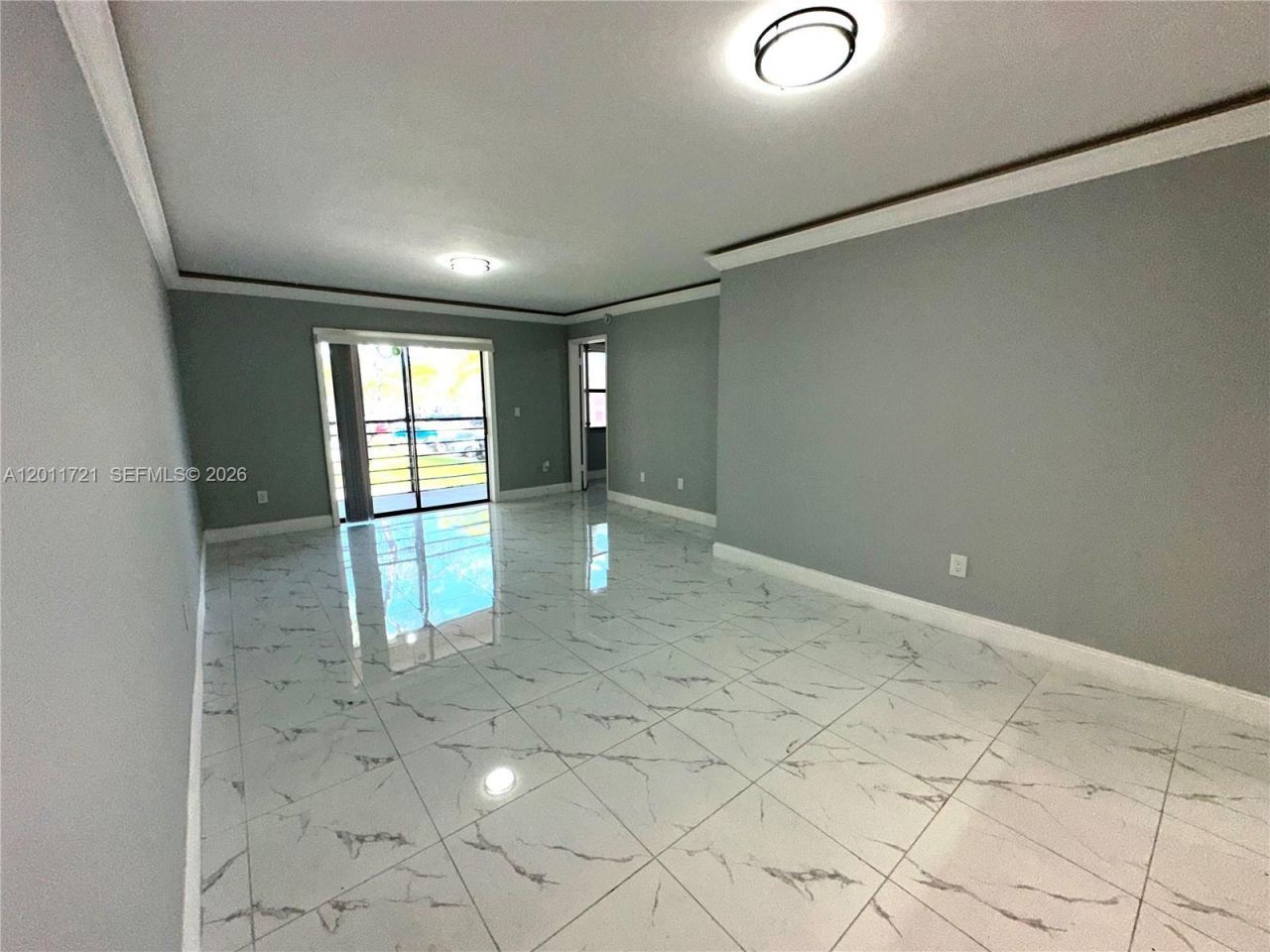 871 NE 207th Ter, Unit 4-202, Miami, FL 33179 Photo