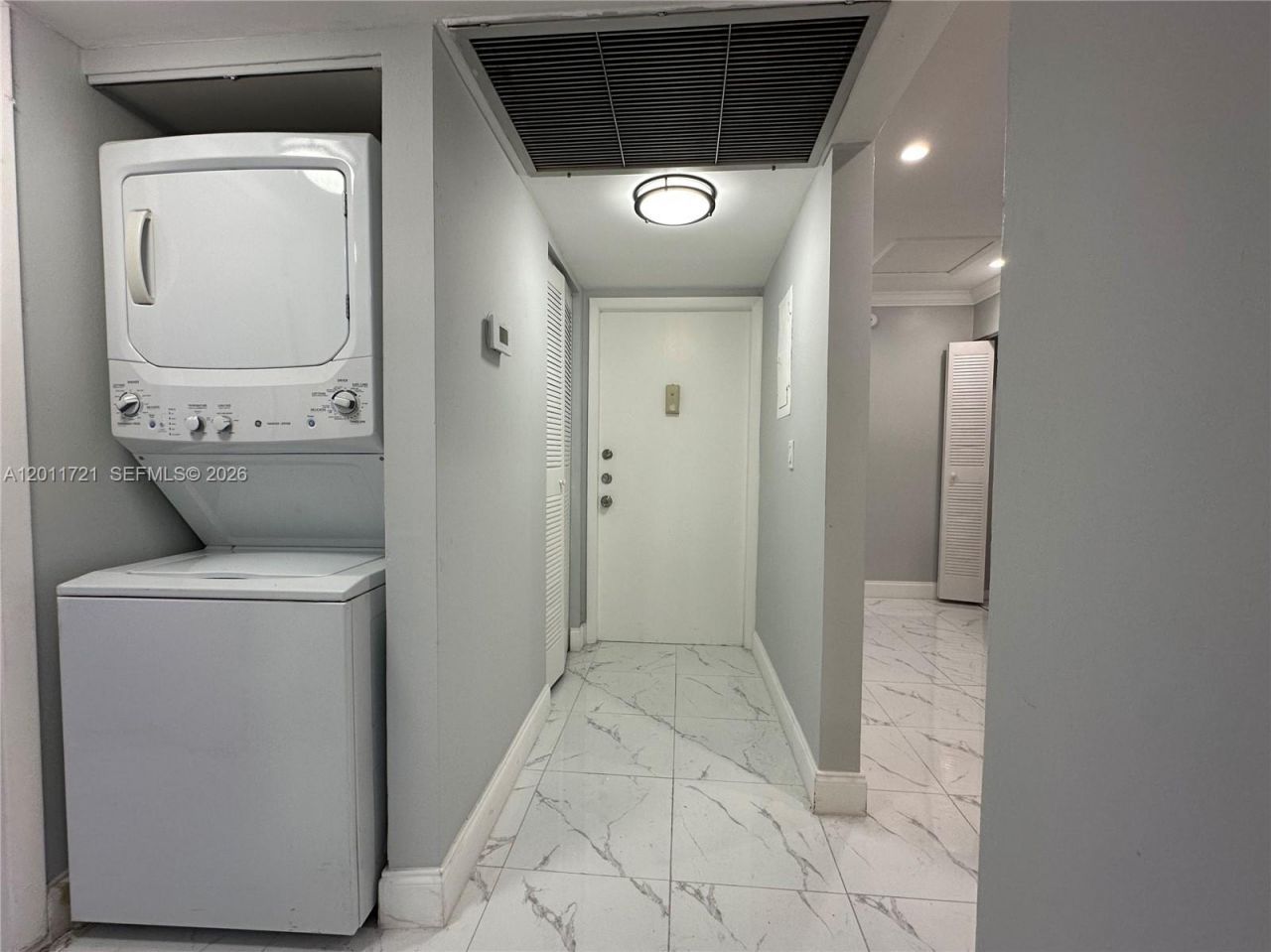 871 NE 207th Ter, Unit 4-202, Miami, FL 33179 Photo