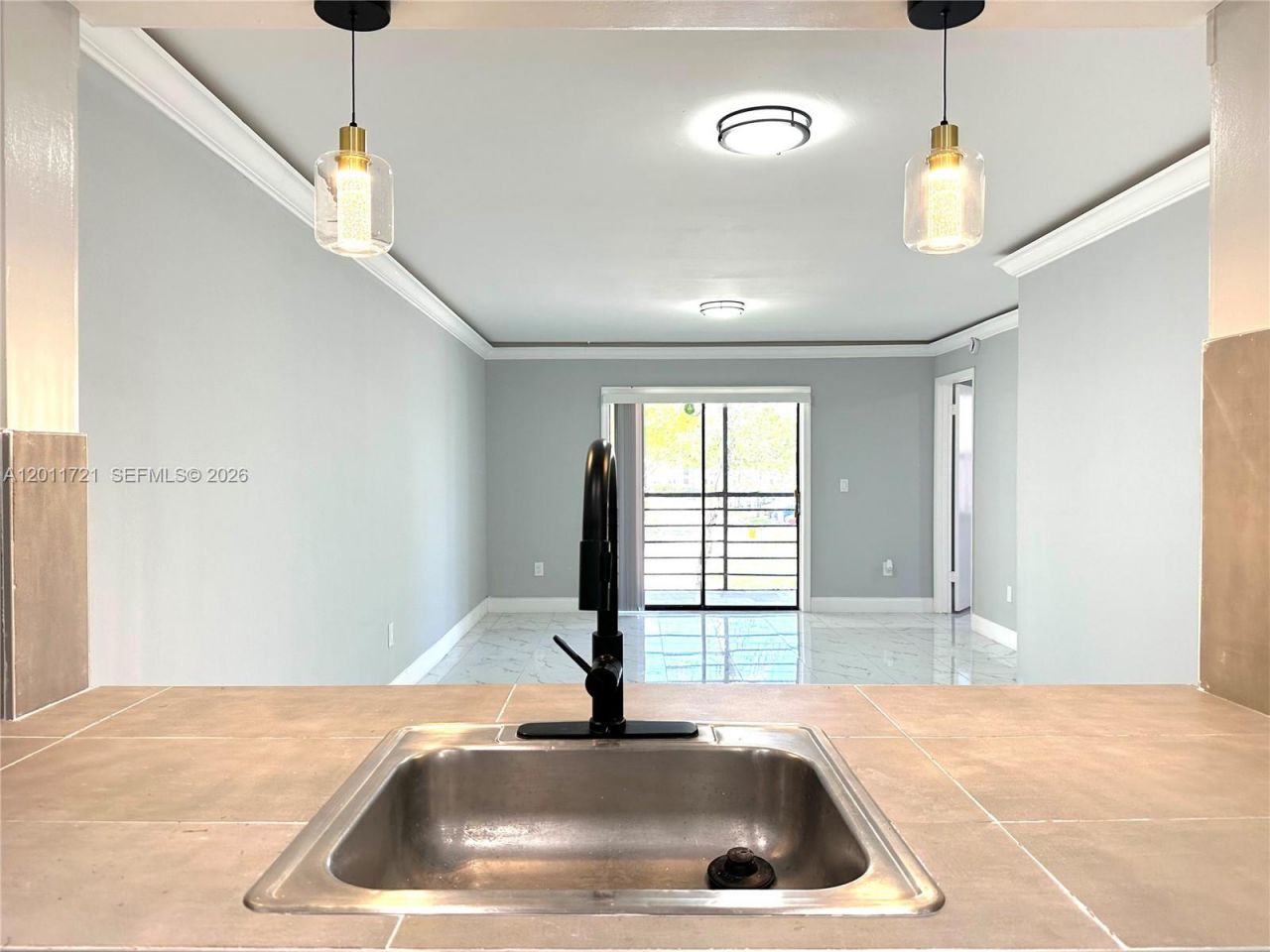 871 NE 207th Ter, Unit 4-202, Miami, FL 33179 Photo
